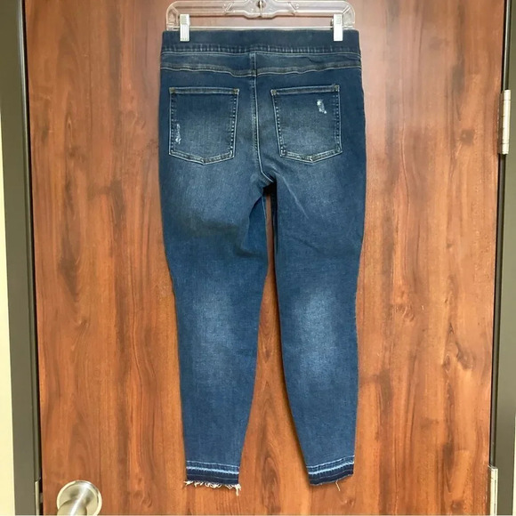 SPANX Medium Wash Distressed Ankle Skinny Jeans M 20203Q - Picture 7 of 10